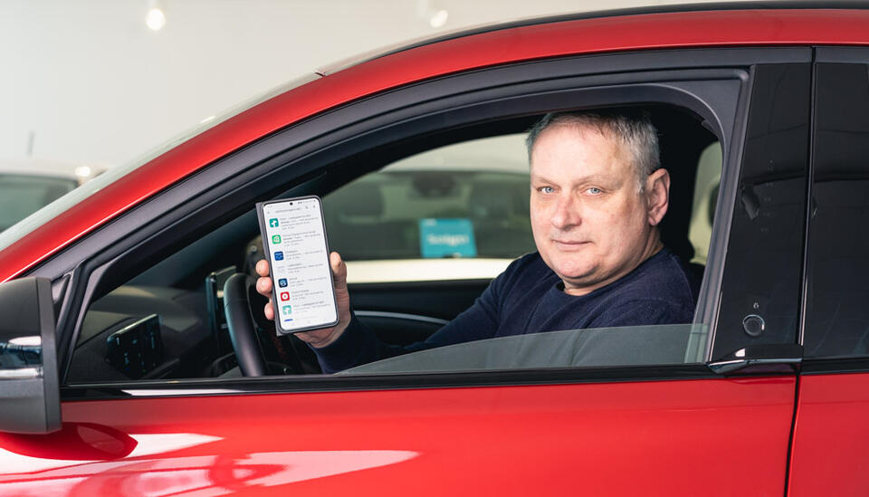 HJELP: Bil i Nord hjelper deg med hvilke apper du trenger når du blir elbil-eier for første gang.